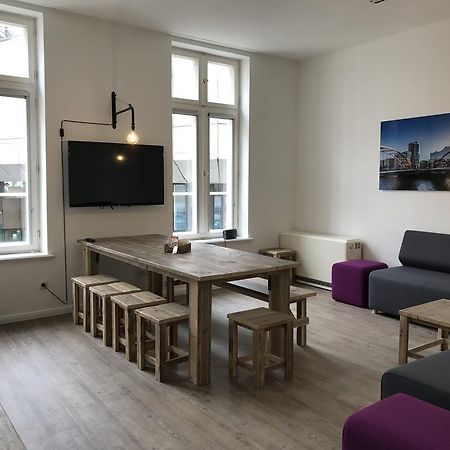 Appartement Gästezimmer an der Elbphilharmonie contactless Check in à Hambourg Extérieur photo
