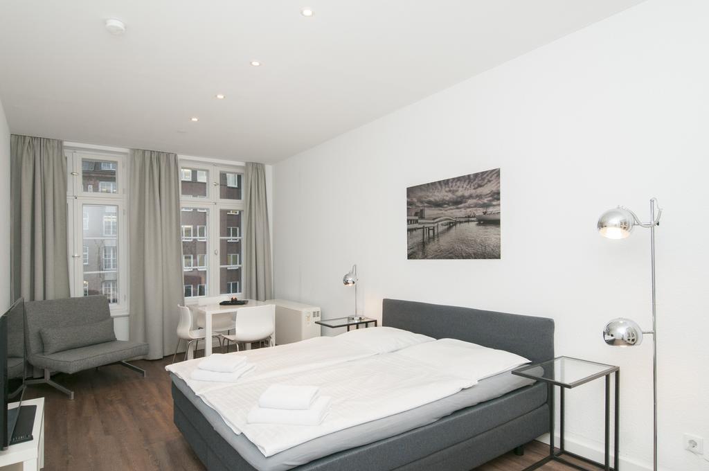 Appartement Gästezimmer an der Elbphilharmonie contactless Check in à Hambourg Chambre photo