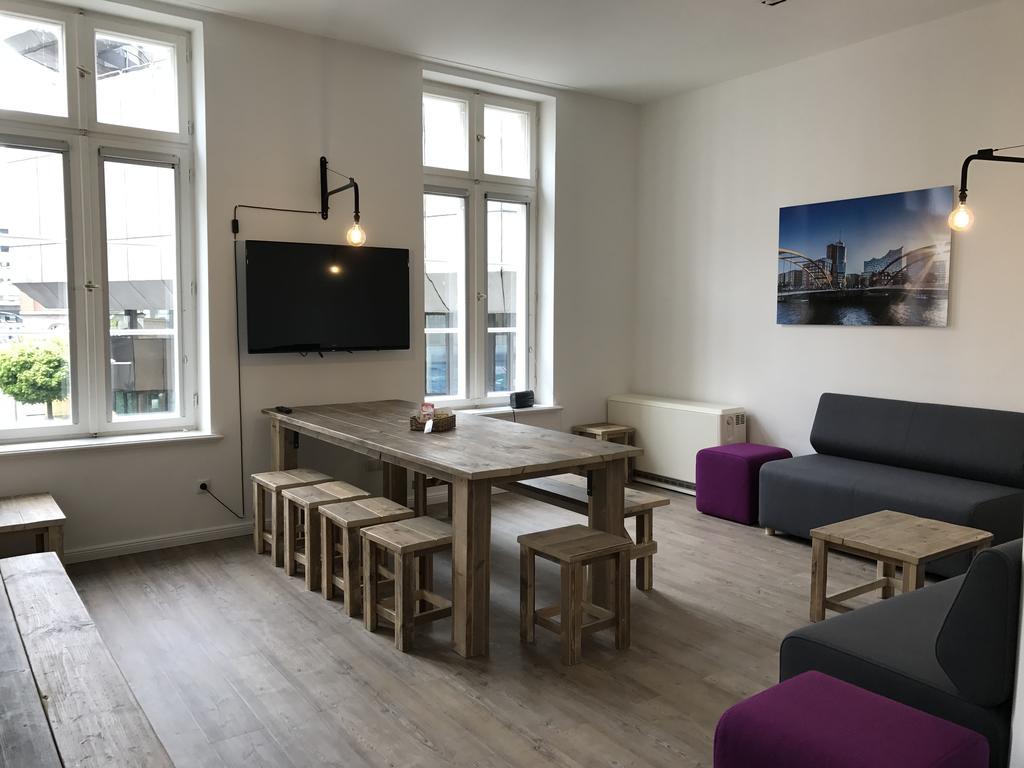 Appartement Gästezimmer an der Elbphilharmonie contactless Check in à Hambourg Extérieur photo